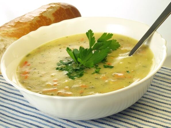 Супа од пире од зеленчук со репа во менито за пиење диета за губење на тежината